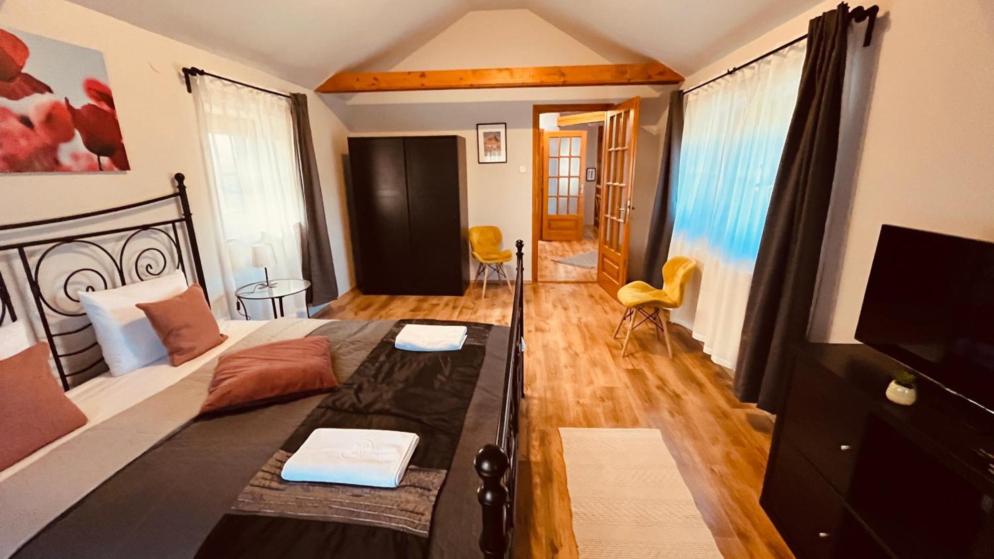 Strigonia Apartman Esztergom Buitenkant foto