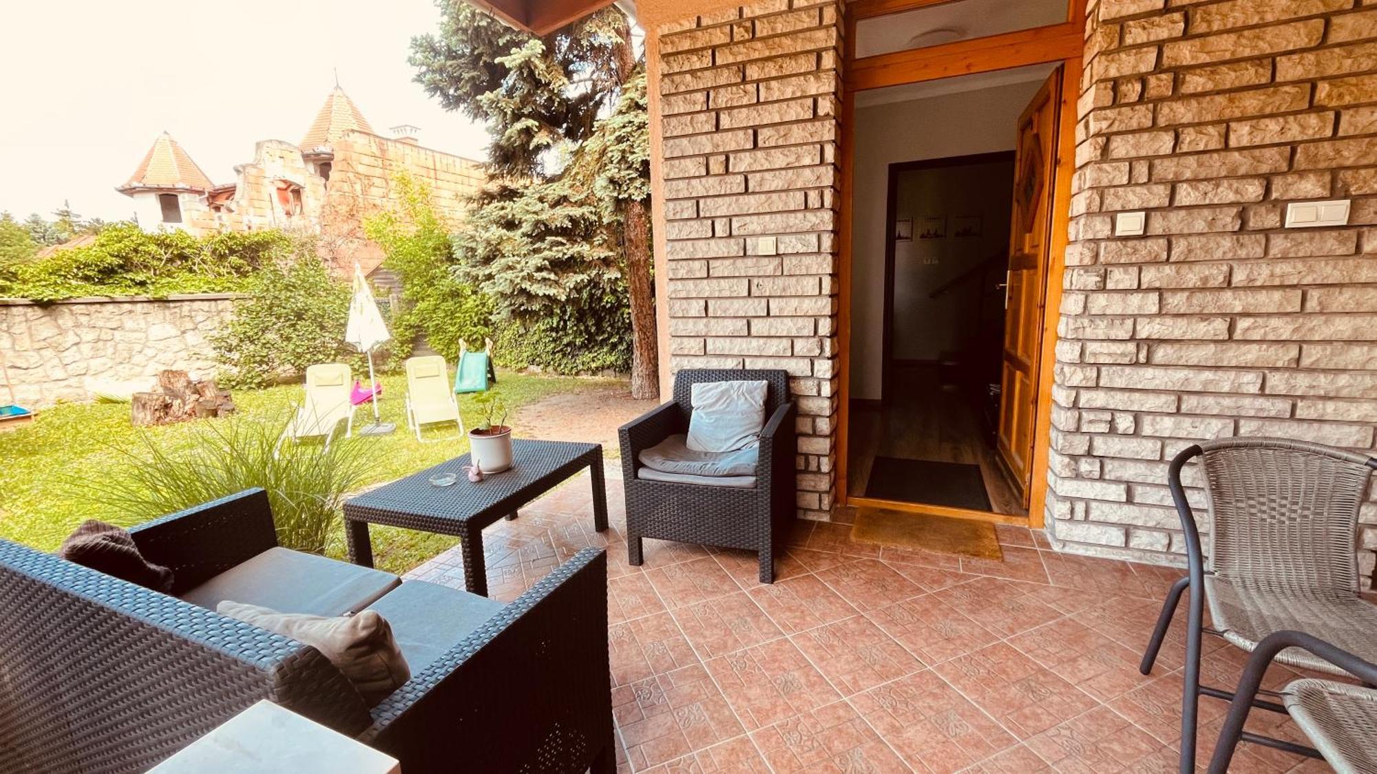 Strigonia Apartman Esztergom Buitenkant foto