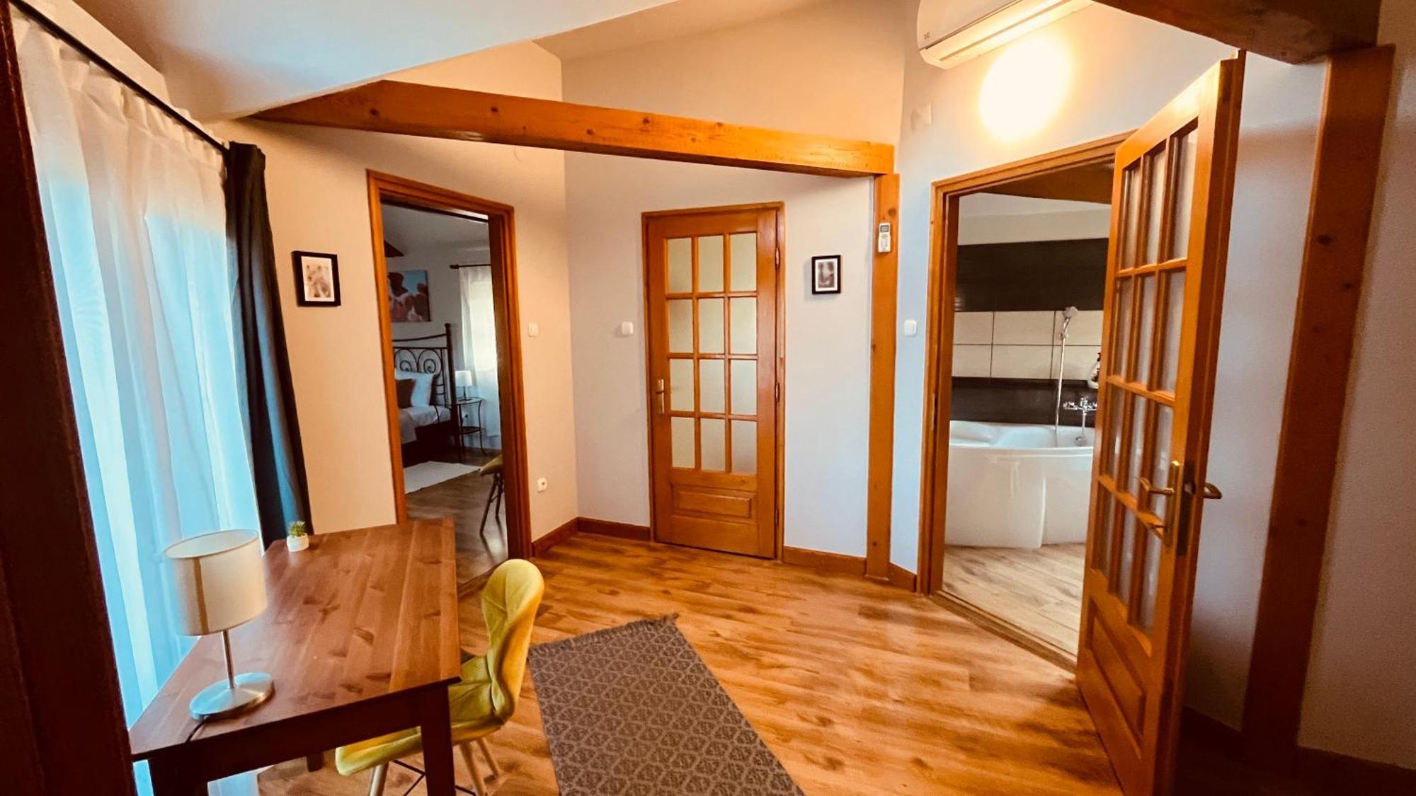 Strigonia Apartman Esztergom Buitenkant foto
