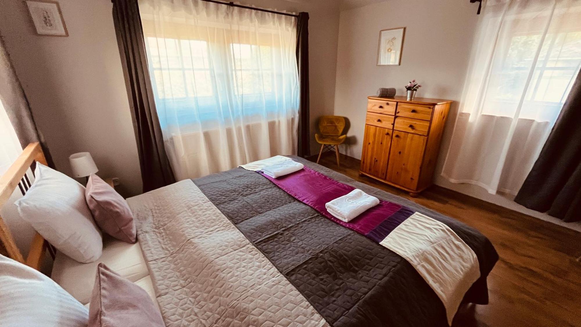 Strigonia Apartman Esztergom Buitenkant foto