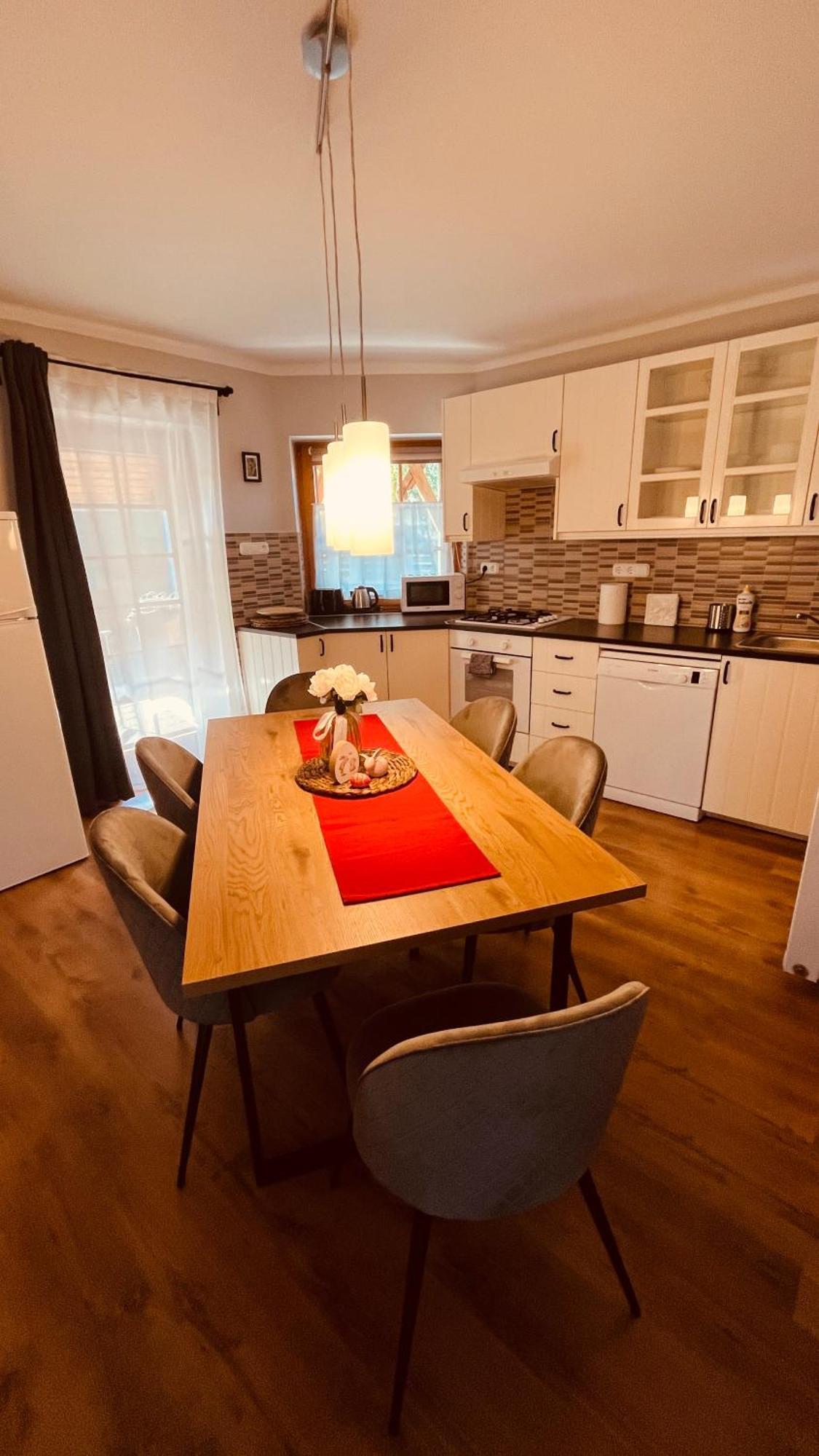 Strigonia Apartman Esztergom Buitenkant foto