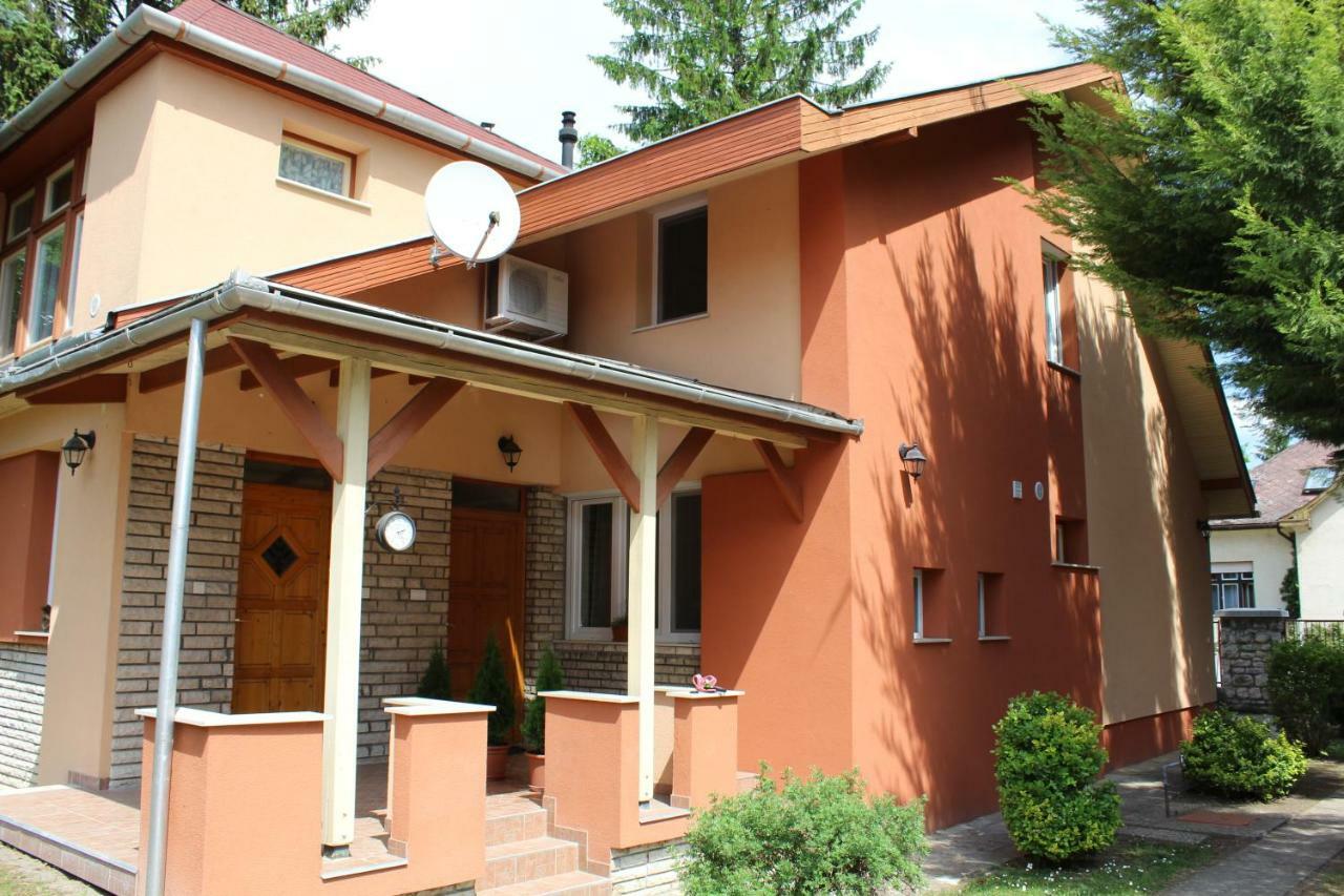 Strigonia Apartman Esztergom Buitenkant foto