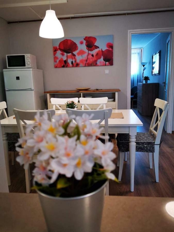 Strigonia Apartman Esztergom Buitenkant foto
