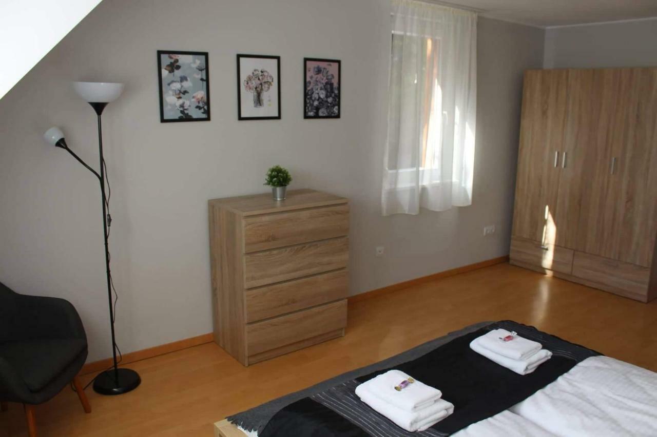 Strigonia Apartman Esztergom Buitenkant foto